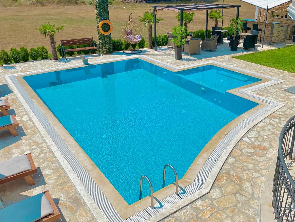 Apartments Lj Ulcinj Eksteriør billede